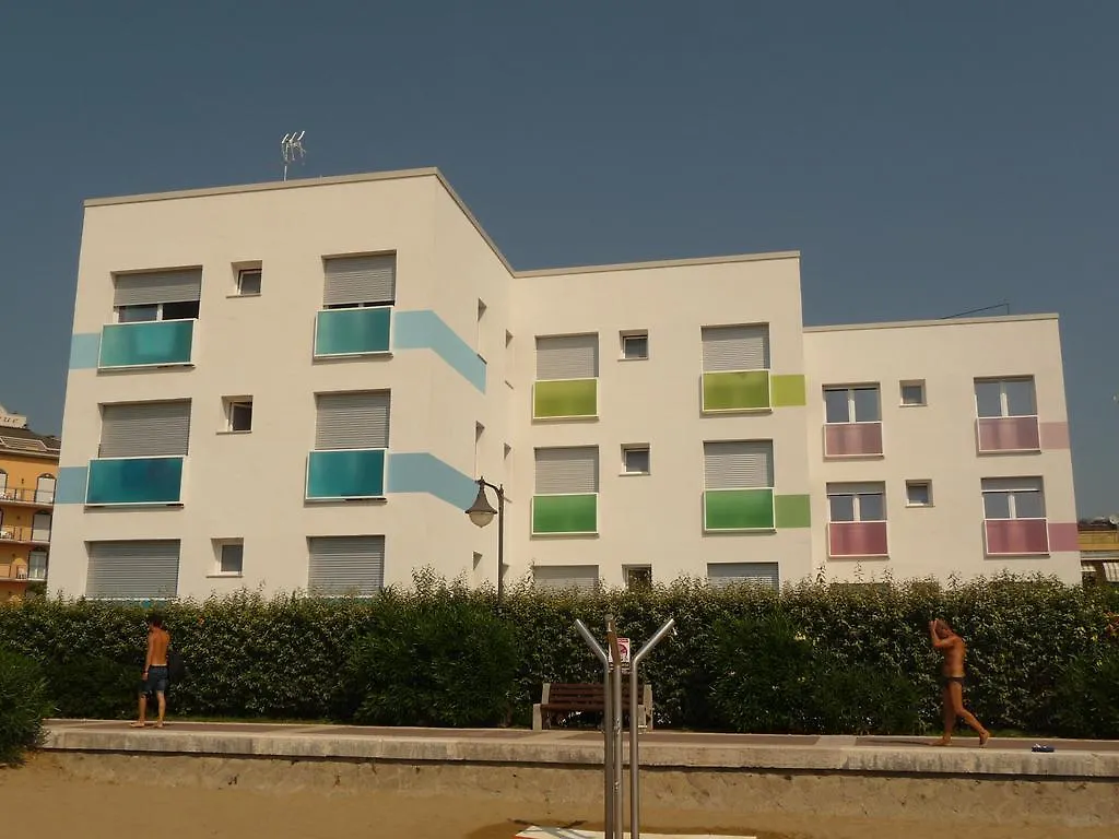 Soggiorno Aurora Caorle 0*,