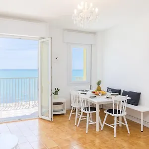 In Posizione Con Vista Mare E Parcheggio Caorle